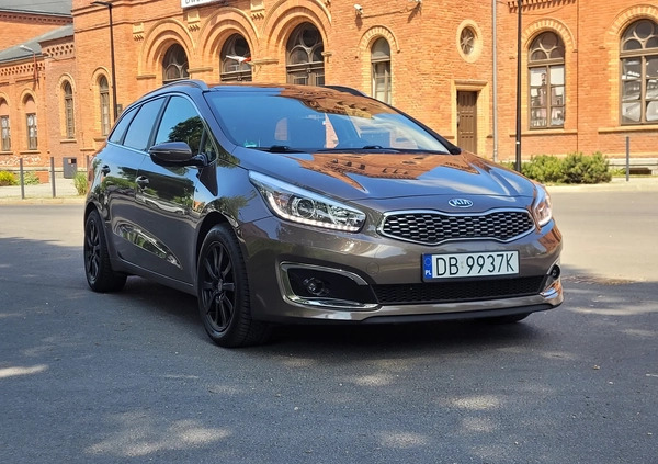 Kia Ceed cena 49900 przebieg: 167000, rok produkcji 2018 z Wałbrzych małe 781